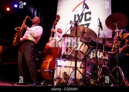 Le Branford Marsalis (saxophone et clarinette) à l'hôtel de ville au cours de JVC Jazz Festival 2007 (24e année) le 20 juin 2007. L'exécution avec lui ; Jeff 'Tain' Watts à la batterie Joey Calderazzo piano Eric revis à la basse Banque D'Images