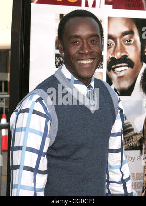 Jun 22, 2007 ; Hollywood, Californie, USA ; acteur Don Cheadle au 'Talk To Me' Soirée d'ouverture du Festival du Film de Los Angeles qui s'est tenue à la Mann Village Theatre, Westwood. (Photo : ©Paul Fenton/ZUMA Press) Banque D'Images