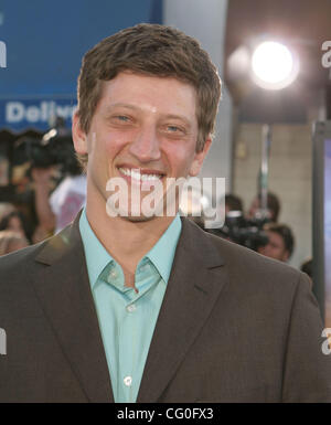 Jun 27, 2007 ; Hollywood, Californie, USA ; acteur JOSH FINEMAN au Hollywood Premiere de '' qui s'est tenue au Village de Mann Theatre. Crédit obligatoire : Photo par Paul Fenton/ZUMA Press. (©) Copyright 2007 by Paul Fenton Banque D'Images