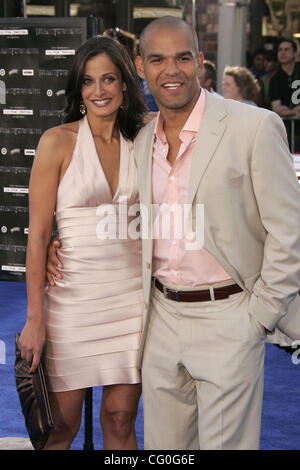 27 juin 2007 - Hollywood, CA, USA - Amaury Nolasco & Dayanara Torres au Hollywood Premiere de '' qui s'est tenue au Village de Mann Theatre. (Crédit Image : © Lisa O'Connor/ZUMA Press) Banque D'Images