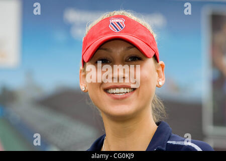 Jul 06, 2007 - Newport Beach, CA, USA - star du tennis et de l'ancien monde No1 Anna Kournikova joue pour les capitales de Sacramento à la Newport Beach Breakers coudre Tennis l'équipe 2007. (Crédit Image : © Ruaridh Stewart/ZUMA Press) Banque D'Images