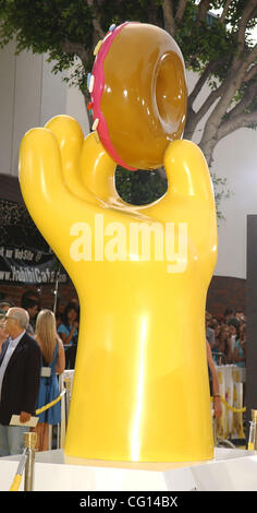 Jul 24, 2007 ; Hollywood, Californie, USA ; l'atmosphère à 'The Simpsons Movie' Première mondiale tenue au Mann Village Theatre, Westwood. Crédit obligatoire : Photo par Paul Fenton/ZUMA Press. (©) Copyright 2007 by Paul Fenton Banque D'Images