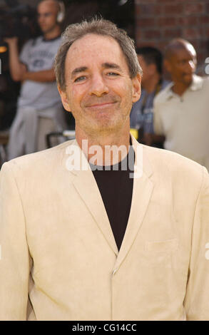 Jul 24, 2007 ; Hollywood, Californie, USA ; acteur HARRY SHEARER à 'The Simpsons Movie' Première mondiale tenue au Mann Village Theatre, Westwood. Crédit obligatoire : Photo par Paul Fenton/ZUMA Press. (©) Copyright 2007 by Paul Fenton Banque D'Images