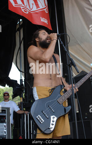 Jul 24, 2007 - Virginia Beach, VA, USA - Le Vans Warped Tour sur sa 13e année apporte à la POIVRE Verizon Amphitheatre Virginia Beach. (Crédit Image : © Jeff Moore/ZUMA Press) Banque D'Images