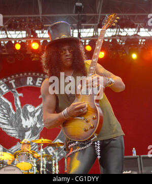 Le 5 août, 2007 Baltimore, MD, USA, SLASH, guitariste du groupe Velvet Revolver il se produit dans le cadre de la deuxième édition du Virgin Festival qui a eu lieu à la piste Pimlico Race Course situé dans le centre-ville de Baltimore. Le festival a attiré plus de 35 000 fans pour les deux jours du festival qui est présent par Virgin Banque D'Images