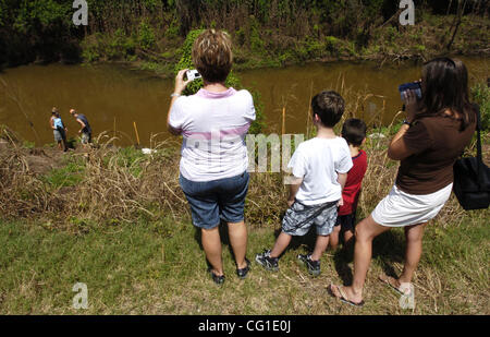 Aug 09, 2007 - Bossier City, LA, Etats-Unis - un 9' 8' a été capturé en alligator River Plate à Bossier City. (Crédit Image : © Jim Hudelson/La Shreveport Times/ZUMA Press) RESTRICTIONS : Pas de Mags pas de ventes Banque D'Images