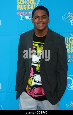 14 août 2007 - Hollywood, Californie, États-Unis - K54435EG.PREMIÈRE MONDIALE DE DISNEY'S HIGH SCHOOL MUSICAL '' '' DEUX TENUE AU CENTRE-VILLE DE DISNEYLAND ANAHEIM , CA 08-14-2007. - 2007.CHRIS WARREN JR(Image Crédit : Â© Ed Geller/Globe Photos/ZUMAPRESS.com) Banque D'Images