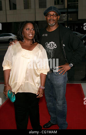 Aug 22, 2007 - Los Angeles, Californie, USA - l'acteur Samuel L. Jackson LaTANYA RICHARDSON et actrice au "Ressusciter le champ' Los Angeles Premiere tenue à l'Goldwynl Samuel Theatre. (Crédit Image : © Lisa O'Connor/ZUMA Press) Banque D'Images