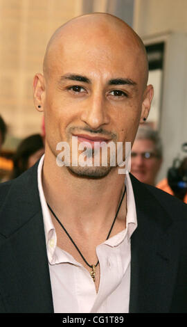 Aug 28, 2007 - New York, NY, USA - l'Acteur HECTOR RUIZ à l'arrivée pour le New York premiere phrase de 'la mort' qui s'est tenue au Tribeca Cinemas. (Crédit Image : © Nancy/Kaszerman ZUMA Press) Banque D'Images