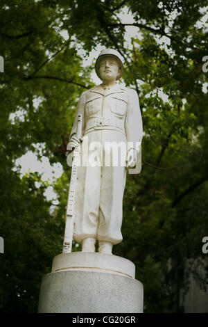 La statue en l'honneur des militaires américains mexicains sur la base de l'état du bâtiment de la Trésorière, le mercredi 18 juillet 2007. En 1998, les législateurs de la Californie a adopté une loi créant une retenue d'impôt sur le revenu afin d'améliorer et d'embellir l'État mexicain de la statue en l'honneur des soldats américains. Pendant trois ans, mone Banque D'Images