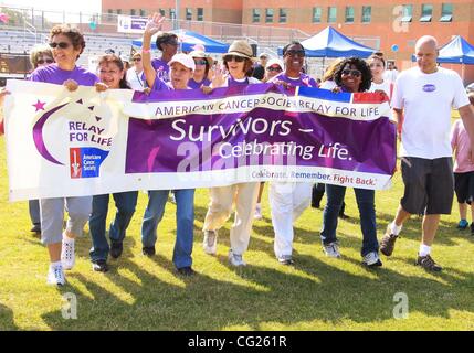 30 juillet 2011 - Los Angeles, Californie, États-Unis - Atmosphère. American Cancer Society du Relais pour la vie d'Hollywood s'est tenue à Helen Bernstein High School, Hollywood CA. Le 30 juillet 2011.-(L'image Crédit : Â©/TLeopold ZUMAPRESS.com)/Photos Globe Banque D'Images