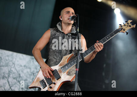 14 août 2011 - West Palm Beach, Floride, États-Unis - Trivium il se produit sur la scène du Rockstar Energy Drink Mayhem Festival, à l'Amphithéâtre Cruzan à West Palm Beach, en Floride. (Crédit Image : © Luis Blanco/ZUMApress.com) Southcreek/mondial Banque D'Images