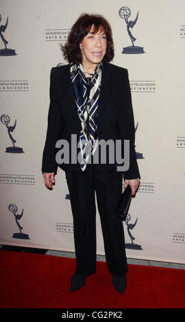 14 octobre 2011 - Los Angeles, Californie, États-Unis - Lily Tomlin.L'Academy of Television Arts & Sciences Sociales présente ''Une soirée Hommage à Carl Reiner'''' tenue à la Leonard H. Goldenson Theatre, North Hollywood, CA. 13 octobre 2011.-(L'image Crédit : © TLeopold ZUMAPRESS.com)/Photos/Globe Banque D'Images
