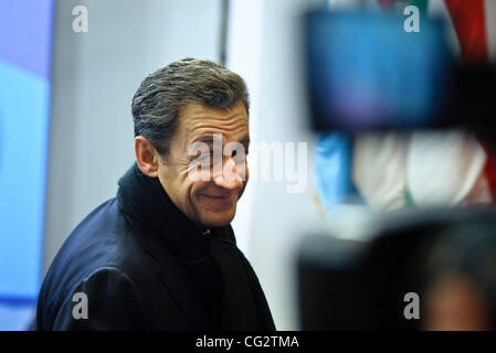 23 octobre, 2011 - Bruxelles, BXL, Belgique - Le président français Nicolas Sarkozy arrive avant un Conseil européen au Bâtiment Justus Lipsius, siège de l'UE à Bruxelles, Belgique le 2011-10-23 L'Europe visant à élaborer une solution à la pire crise économique de son histoire, comme l'honneur à Banque D'Images