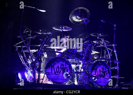 9 novembre 2011 - Miami Beach, Floride, États-Unis - batteur Korn Ray allée couverte du blanc effectue sur scène au Fillmore à Miami Beach, Floride. (Crédit Image : © Luis Blanco/Southcreek/ZUMApress.com) Banque D'Images