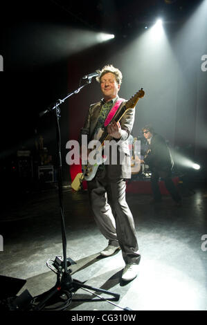 Squeeze en live à l'O2 Shepherds Bush Empire Londres, Angleterre - crédit obligatoire : WENN.com 12.12.10 Banque D'Images