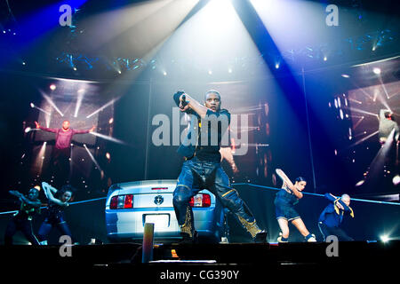 Jonathan Gill de JLS effectuer à Wembley Arena. Londres, Angleterre - 22.12.10 Banque D'Images