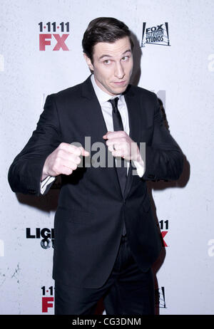 Pablo Schreiber première projection de FX's 'Lights Out' au théâtre Hudson - Arrivées New York City, USA - 05.01.11 Banque D'Images