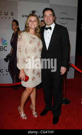 Jimmy Fallon (R) et femme producteur Nancy Juvonen NBC Universal's 68e Golden Globes After Party annuelle tenue à l'hôtel Beverly Hilton à Beverly Hills, Californie - 16.01.11 Banque D'Images