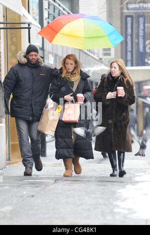 Blake Lively sur le tournage de Gossip Girl à Manhattan. La ville de New York, USA - 12.07.11 Banque D'Images