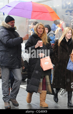 Blake Lively sur le tournage de Gossip Girl à Manhattan. La ville de New York, USA - 12.07.11 Banque D'Images