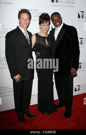 Steven Weber, Jane Kaczmarek et Keith David Valley Gala d'ouverture du Centre des arts de la scène qui s'est tenue à la California State University Northridge Northridge, Californie - 29.01.11 Banque D'Images