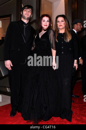 Garibaldi Navarone, Priscilla Presley, Lisa Marie Presley le Nevada Ballet Theatre Femme de l'année, Priscilla Presley, honoré à la boule noir et blanc à cristaux Aria et Cartier à Las Vegas, Nevada - 29.01.11 Banque D'Images