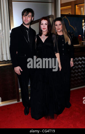 Garibaldi Navarone, Priscilla Presley, Lisa Marie Presley le Nevada Ballet Theatre Femme de l'année, Priscilla Presley, honoré à la boule noir et blanc à cristaux Aria et Cartier à Las Vegas, Nevada - 29.01.11 Banque D'Images