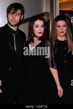 Garibaldi Navarone, Priscilla Presley, Lisa Marie Presley le Nevada Ballet Theatre Femme de l'année, Priscilla Presley, honoré à la boule noir et blanc à cristaux Aria et Cartier à Las Vegas, Nevada - 29.01.11 Banque D'Images