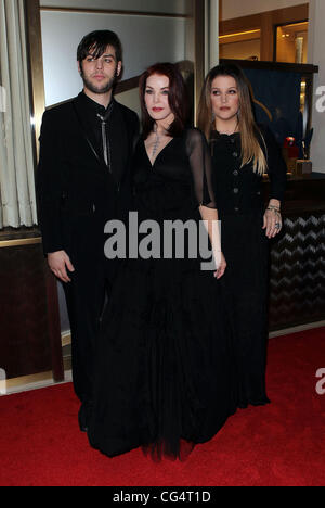 Garibaldi Navarone, Priscilla Presley, Lisa Marie Presley le Nevada Ballet Theatre Femme de l'année, Priscilla Presley, honoré à la boule noir et blanc à cristaux Aria et Cartier à Las Vegas, Nevada - 29.01.11 Banque D'Images