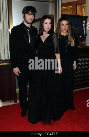 Garibaldi Navarone, Priscilla Presley, Lisa Marie Presley le Nevada Ballet Theatre Femme de l'année, Priscilla Presley, honoré à la boule noir et blanc à cristaux Aria et Cartier à Las Vegas, Nevada - 29.01.11 Banque D'Images