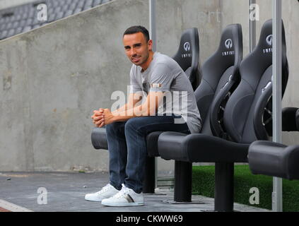 Sur la photo : Joueur de Leon Britton. Jeudi 23 août 2012 Re : Barclay's Premier League Swansea City FC conférence de presse au Liberty Stadium, dans le sud du Pays de Galles, Royaume-Uni. Banque D'Images