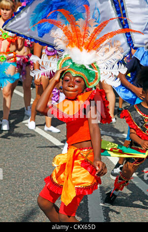 26 août 2012. Les participants au carnaval de Notting Hill sur la Journée de l'enfance, Londres, Angleterre Banque D'Images
