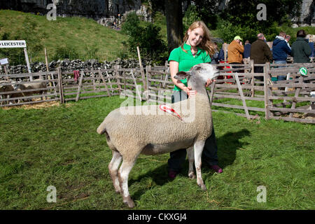 Le Yorkshire, UK. 28 août 2012. Hannah Stevenson, 21 ans, gagnant à la115Th Kilnsey annuel Show & Sports sur vacances de banque Mardi, 28 août, 2012. Les Yorkshire Dales showpiece est organisée par la Société d'Agriculture Wharfedale près de Kilnsey Crag, 12 miles au nord de Skipton. Credit : Cernan Elias / Alamy Live News Banque D'Images