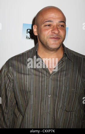 29 août 2012 - Hollywood, Californie, États-Unis - J15532CHW .''Recette : Comment réparer un Cœur brisé'' et ''seulement trois mots'' Projection du film court et Cocktail .WHotel, Hollywood, CA .08/29/2012.MIKE BATAYEH . Crédit Image : 2012(Â© Clinton Wallace/Globe Photos/ZUMAPRESS.com) Banque D'Images