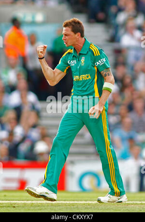 31/08/2012 Londres, Angleterre. Dale Steyn de l'Afrique du Sud au cours de la 3ème Nat West un jour match de cricket international entre l'Angleterre et l'Afrique du Sud et a joué à la Kia Oval Cricket Ground : crédit obligatoire : Mitchell Gunn Banque D'Images