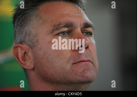 JOHANNESBURG, AFRIQUE DU SUD - 01 septembre, Heyneke Meyer au cours de l'équipe nationale de rugby sud-africain et session sur le terrain à la conférence de presse Sur kes 01 septembre 2012 à Johannesburg, Afrique du Sud Photo De Duif du Toit / Images Gallo Banque D'Images