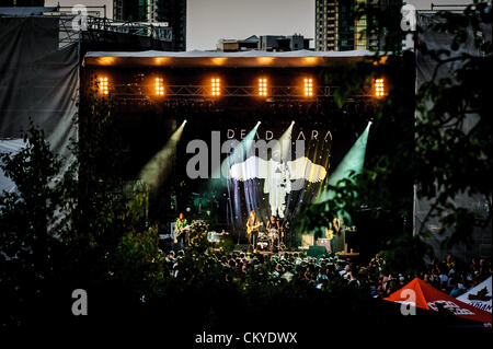 2 septembre 2012 - Toronto, Ontario, Canada - groupe de hard rock américain "morts Sara' effectuer à Echo Beach à Toronto (crédit Image : ©/ZUMAPRESS.com) Vidyashev Igor Banque D'Images