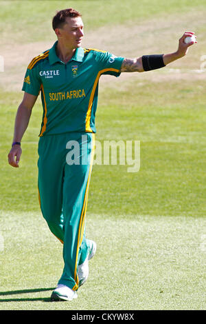 05/09/2012 à Nottingham, Angleterre. Dale Steyn de l'Afrique du Sud au cours de la 5ème Nat West un jour match de cricket international entre l'Angleterre et l'Afrique du Sud et a joué à Trent Bridge Cricket Ground : crédit obligatoire : Mitchell Gunn Banque D'Images