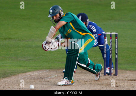 05/09/2012 à Nottingham, Angleterre. L'Afrique du Sud Hashim Amla lors de la 5ème Nat West un jour match de cricket international entre l'Angleterre et l'Afrique du Sud et a joué à Trent Bridge Cricket Ground : crédit obligatoire : Mitchell Gunn Banque D'Images