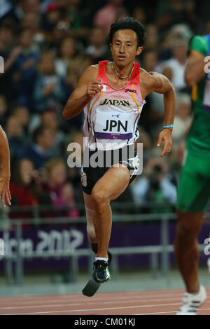 Toru Suzuki (JPN), le 5 septembre 2012 - Athlétisme : Men's relais 4x100m T44 Catégorie finale à Parc olympique - Stade olympique durant les Jeux Paralympiques de 2012 à Londres à Londres, au Royaume-Uni. (Photo par Akihiro Sugimoto/AFLO SPORT) [1081] Banque D'Images