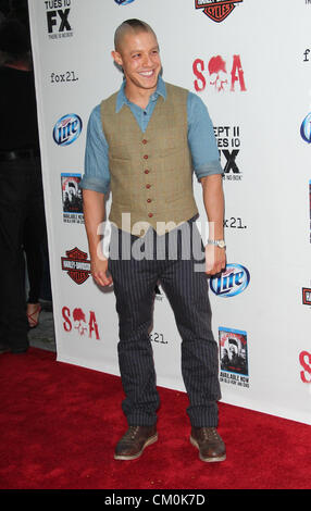 8 septembre 2012 - Los Angeles, Californie, États-Unis - Theo Rossi assiste à la première projection de la saison 5 de SONS OF ANARCHY FX le 8 septembre 2012, Westwood Village Theatre Los Angeles.CA.USA.(Image Crédit : Â©/TLeopold ZUMAPRESS.com)/Photos Globe Banque D'Images