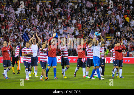 Columbus, Ohio, USA. 11 septembre 2012. L'équipe américaine de célébrer la victoire à la suite d'un temps plein wistle 1-0 contre la Jamaïque, Banque D'Images