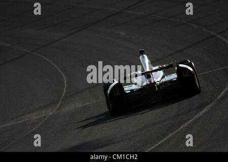 12 septembre 2012 - Fontana, Californie, États-Unis - Indycar, MAV PLAT 500, Fontana, CA, 12-15 septembre 2012, la volonté, Verizon équipe Penske (Image Crédit : © Ron Bijlsma/ZUMAPRESS.com) Banque D'Images