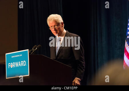 Orlando, Floride, USA-Sept 12, 2012-Président des Etats-Unis, Bill Clinton, Obama défend la politique des soins de santé, parle de l'énergie solaire d'Orlando, les technologies de la simulation numérique, les progrès réalisés à l'Université de Central Florida et de l'arithmétique. Banque D'Images