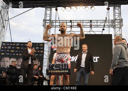 Sopot, Pologne 14th, septembre 2012 Cérémonie officielle avant ' pondérée KSW 20 - Confrontation 20 Arts Martiaux ' qui aura lieu le 15 septembre à Sopot. MMA fighter Houston Alexander durant la cérémonie Banque D'Images