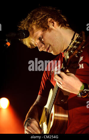 17 septembre 2012 - Toronto, Ontario, Canada - French singer, auteur-compositeur, et producteur ED SHEERAN joué sur scène de plage d'Echo, à Toronto. (Crédit Image : © Vidyashev ZUMAPRESS.com)/Igor Banque D'Images