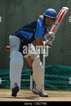 PRETORIA, AFRIQUE DU SUD - le 18 septembre, Jacques Rudolph chauves-souris pendant la Nashua Titans media journée portes ouvertes au parc SuperSport le 18 septembre 2012 à Pretoria, Afrique du Sud Photo De Duif du Toit / Images Gallo Banque D'Images