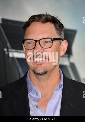 Matthew Lillard aux arrivées d'ENNUIS AVEC LA PREMIERE COURBE, Regency Village Westwood Theatre, Los Angeles, CA Septembre 19, 2012. Photo par : Elizabeth Goodenough/Everett Collection Banque D'Images