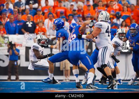 20 septembre 2012 - Boise, Idaho, États-Unis - Boise State wide receiver, Matt Miller (2) une note au cours de premier semestre l'action. Le jeu a été attaché 0-0 après la première moitié. (Crédit Image : © Brewster/ZUMAPRESS.com) Stanley Banque D'Images